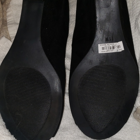 TORRID Peep Toe Wedges - Picture 3 of 3